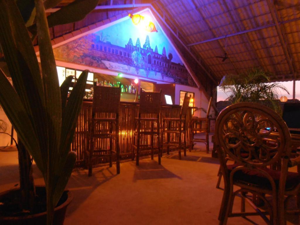 Firefly Guesthouse - The Berlin Angkor Сиемрип Экстерьер фото