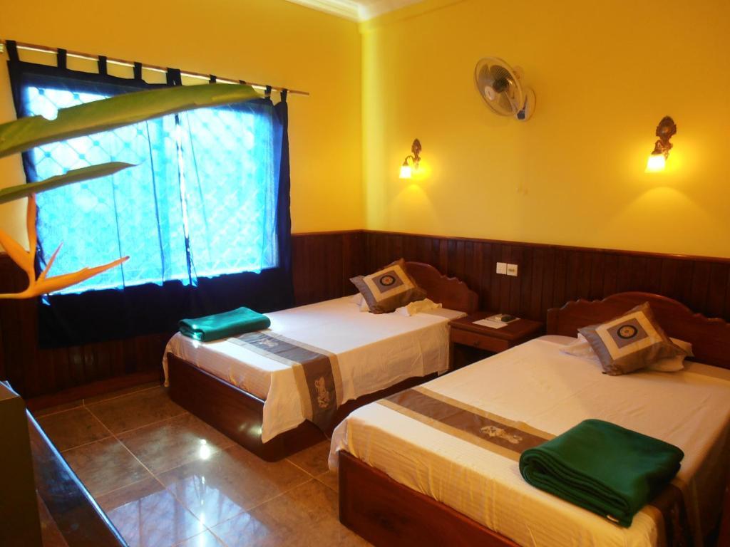 Firefly Guesthouse - The Berlin Angkor Сиемрип Экстерьер фото
