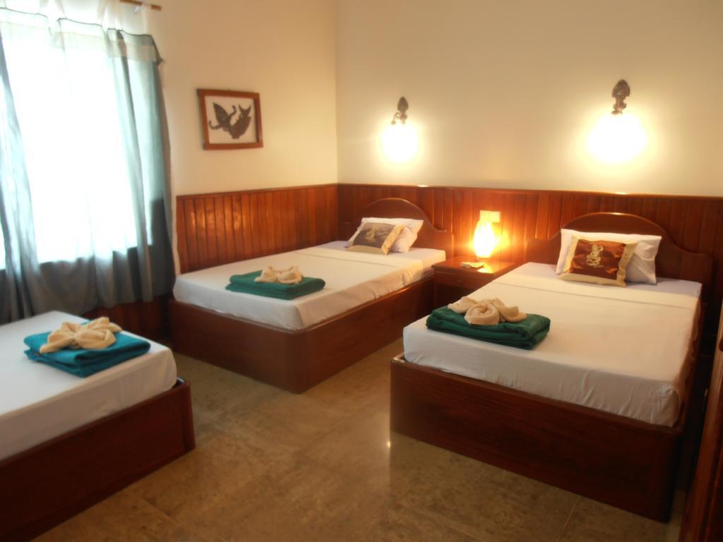 Firefly Guesthouse - The Berlin Angkor Сиемрип Экстерьер фото
