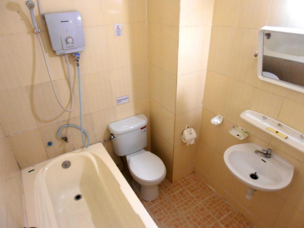 Firefly Guesthouse - The Berlin Angkor Сиемрип Номер фото