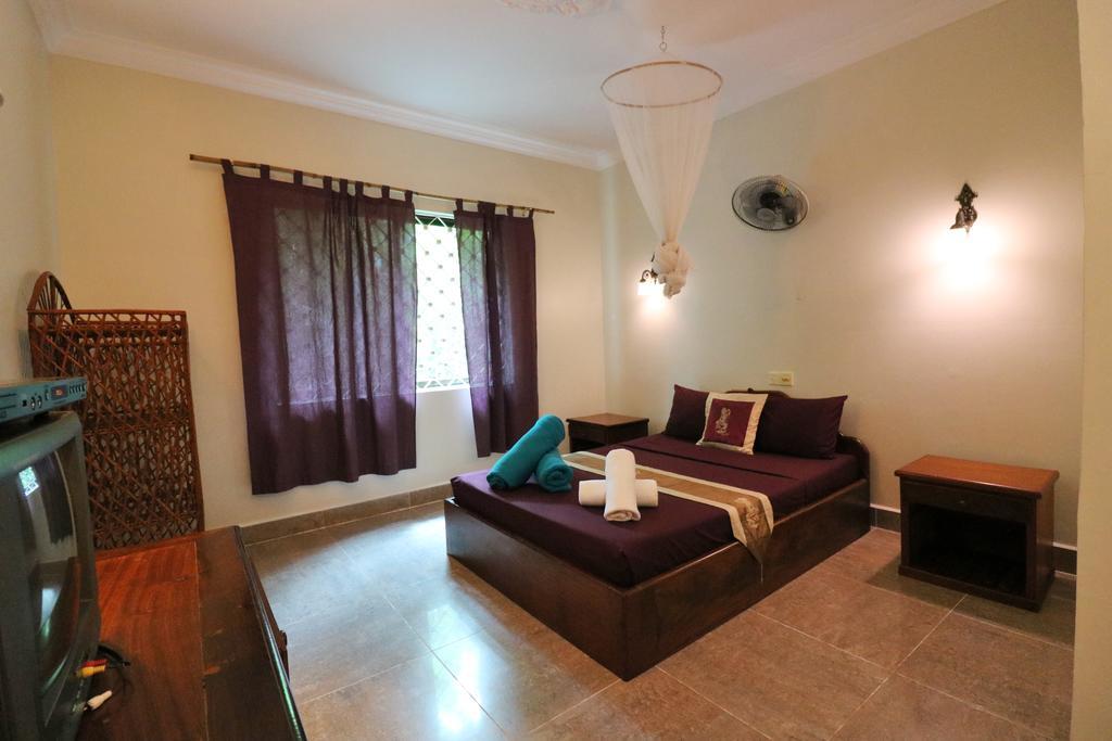Firefly Guesthouse - The Berlin Angkor Сиемрип Экстерьер фото