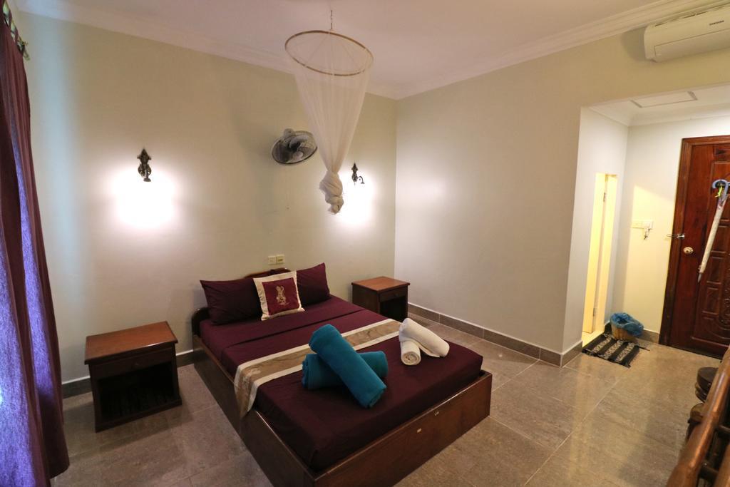 Firefly Guesthouse - The Berlin Angkor Сиемрип Экстерьер фото