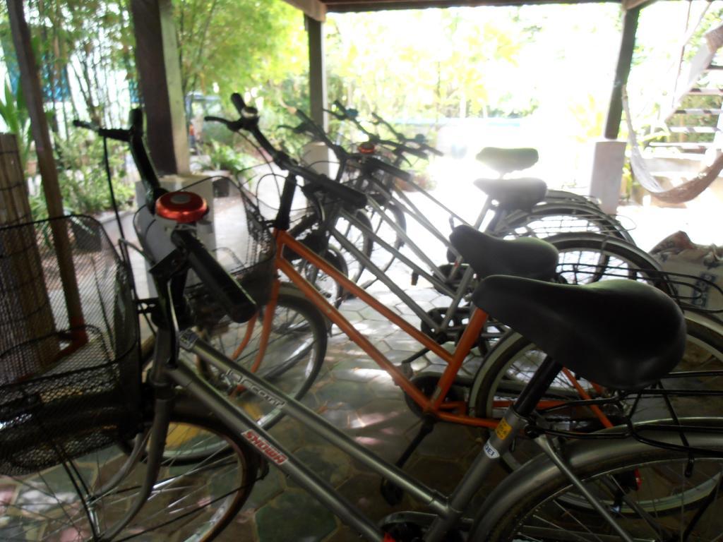 Firefly Guesthouse - The Berlin Angkor Сиемрип Экстерьер фото