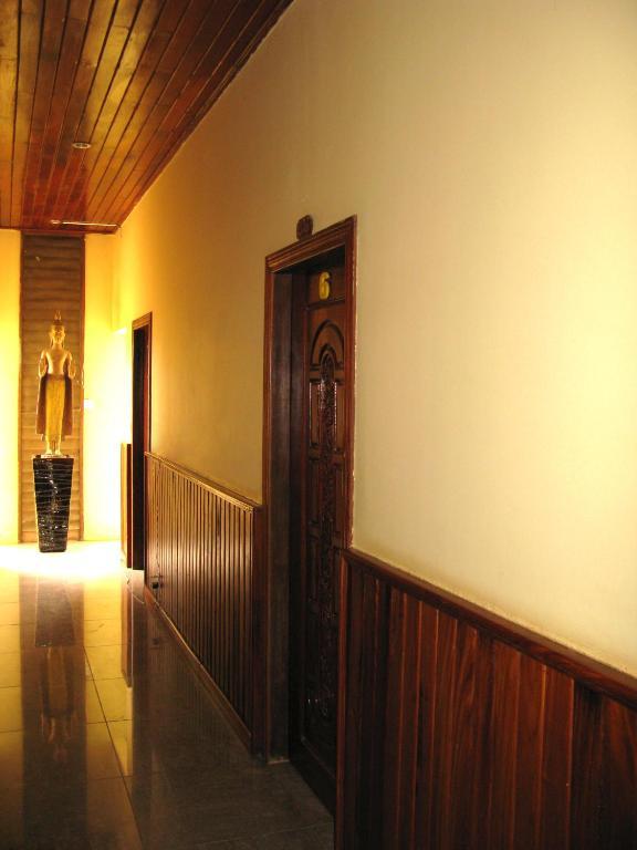 Firefly Guesthouse - The Berlin Angkor Сиемрип Экстерьер фото