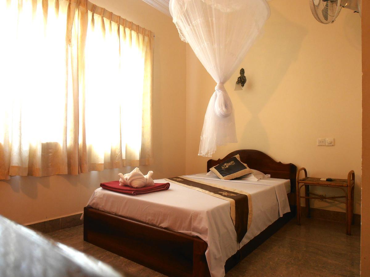 Firefly Guesthouse - The Berlin Angkor Сиемрип Экстерьер фото